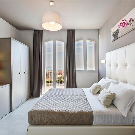 רימיני Hotel Villa Augustea מראה חיצוני תמונה