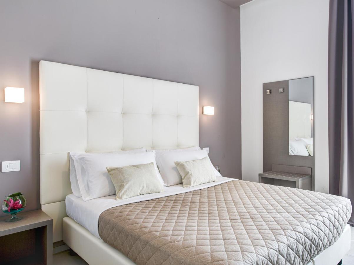 רימיני Hotel Villa Augustea מראה חיצוני תמונה