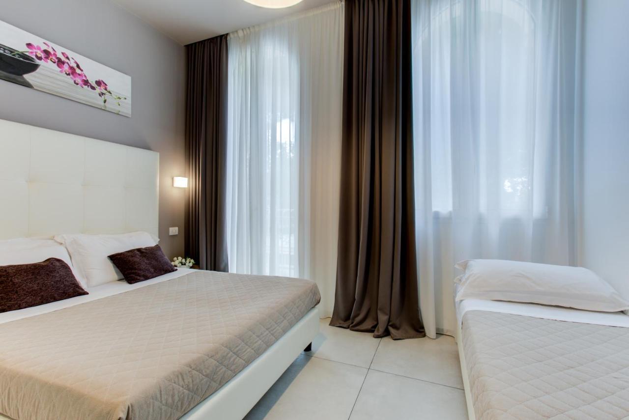 רימיני Hotel Villa Augustea מראה חיצוני תמונה