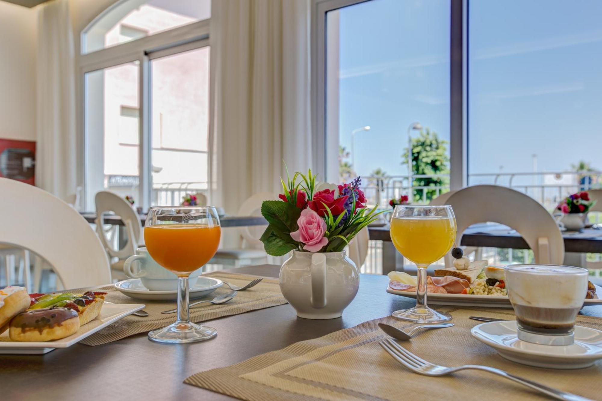 רימיני Hotel Villa Augustea מראה חיצוני תמונה