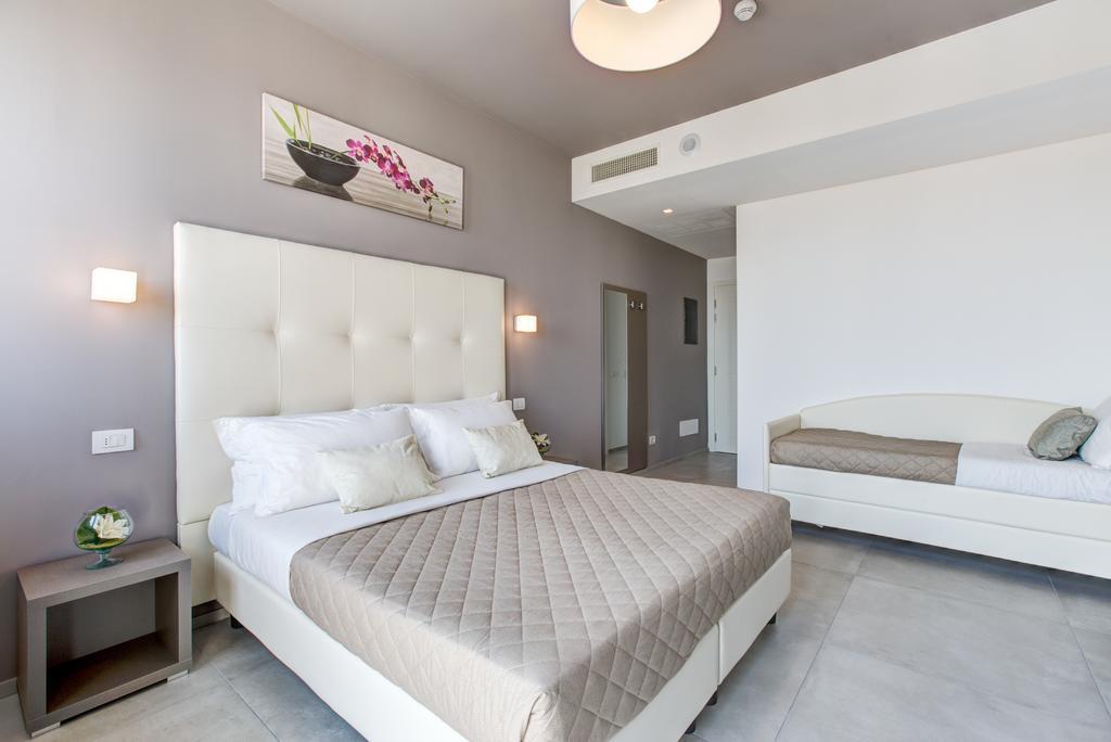 רימיני Hotel Villa Augustea מראה חיצוני תמונה