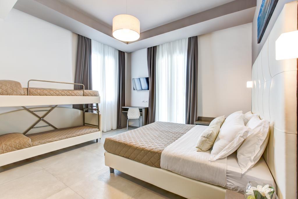 רימיני Hotel Villa Augustea מראה חיצוני תמונה